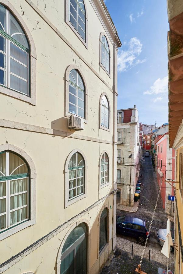 Charming Apartment In Historic Center リスボン エクステリア 写真