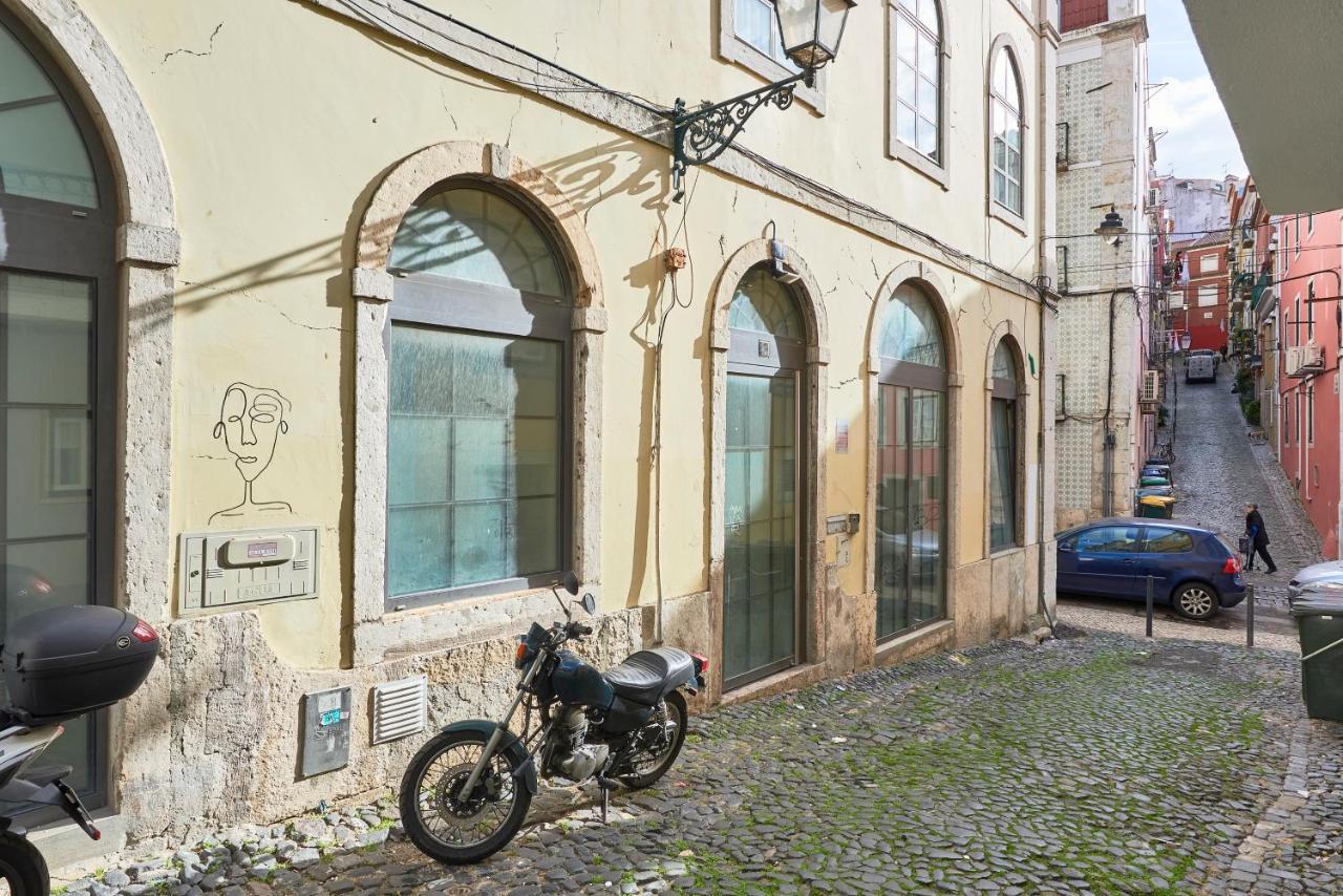 Charming Apartment In Historic Center リスボン エクステリア 写真